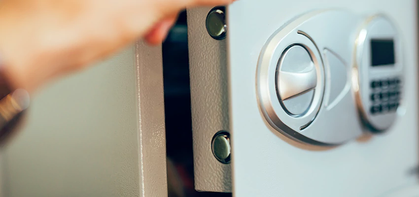 Fingerprint Safe Openers in Avocado Heights, CA