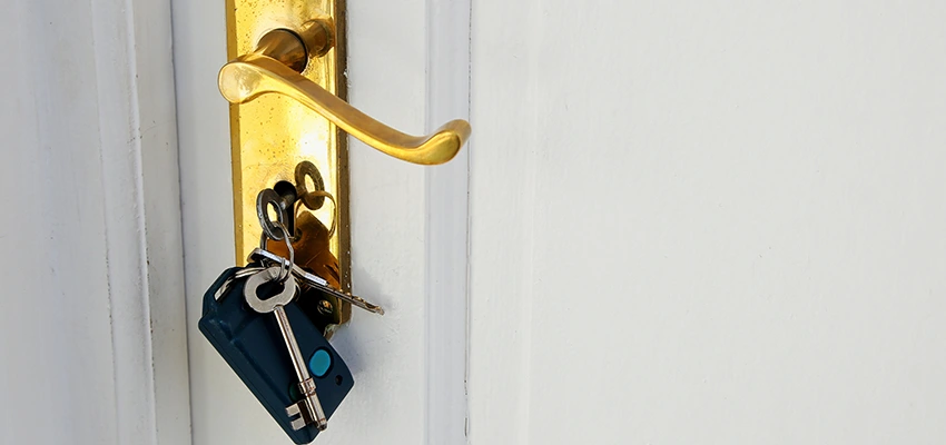 Broken Door Key Extraction in Avocado Heights, CA